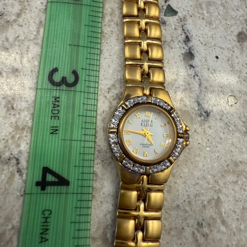 Pre-Owned‎ Anne Klein Diamond Swiss Watch Ladies stainless back